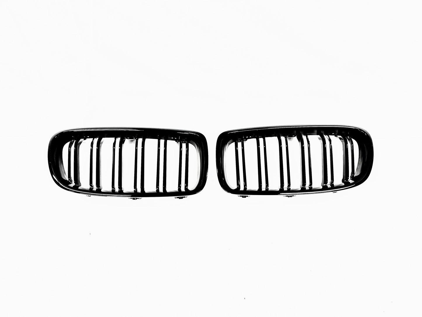 Njurar F30/F31 Blank Svart dubbelribbade (11-18)