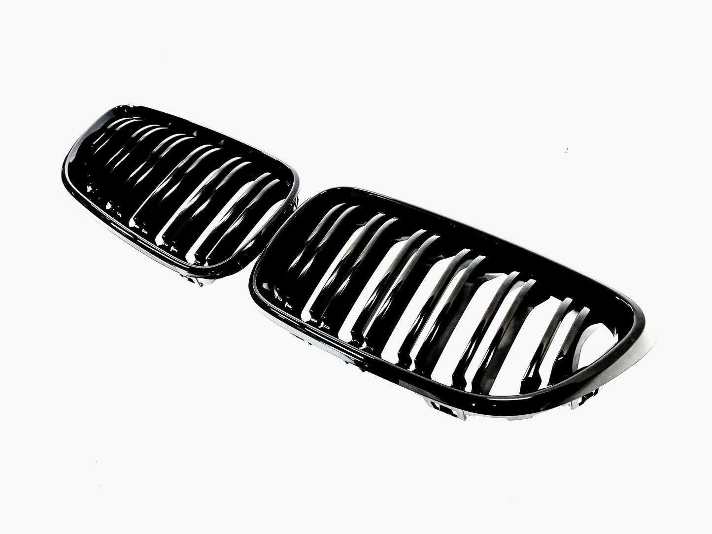 Njurar F22/F23/F87 Blank Svart dubbelribbade (14-20)