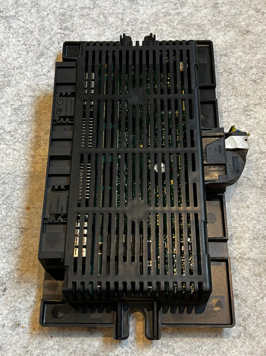 FRM CA XE (footwell module) E9x art:6135698799901