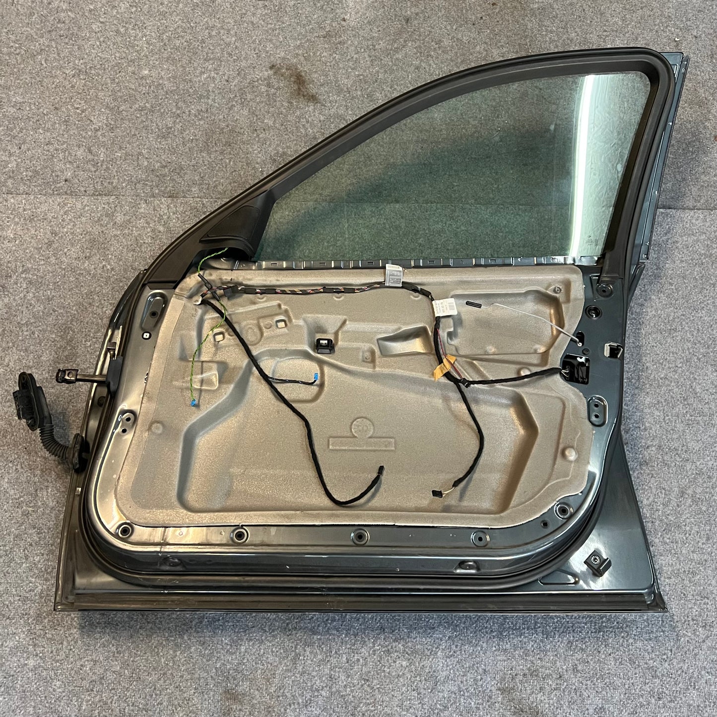 D0144 Dörr Höger Fram E60/E61 Färg: A68
