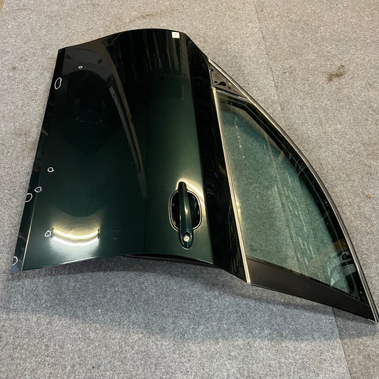 D0154 Dörr Vänster Fram E60/E61 Färg: A43