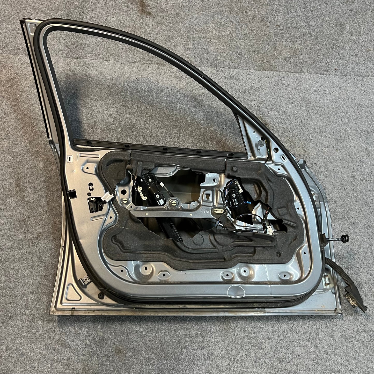 D0165 Dörr Vänster Fram E90/E91 Färg: A52