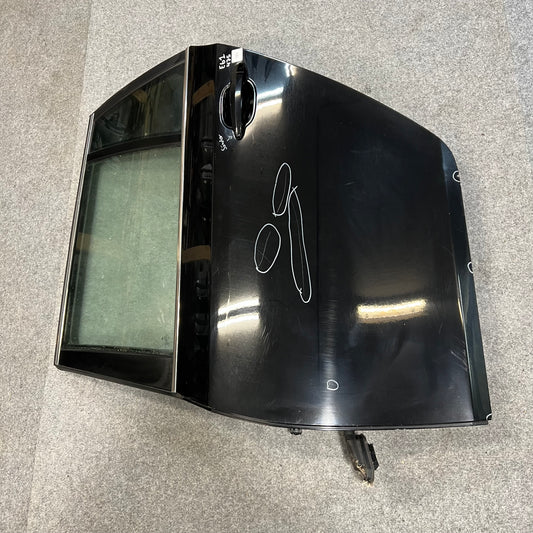 D0184 Dörr Vänster Bak E61 Färg: 475