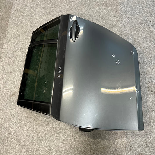 D0185 Dörr Vänster Bak E61 Färg: A68