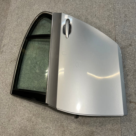 D0188 Dörr Vänster Bak E60 Färg: A08