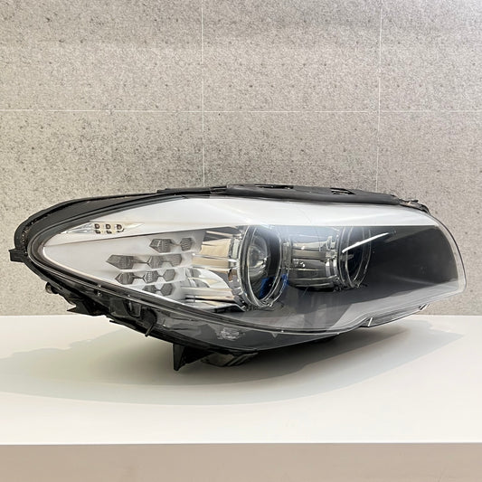 Framlykta höger Bmw F10 / F11 2010-2014 Pre Lci art: 720324615