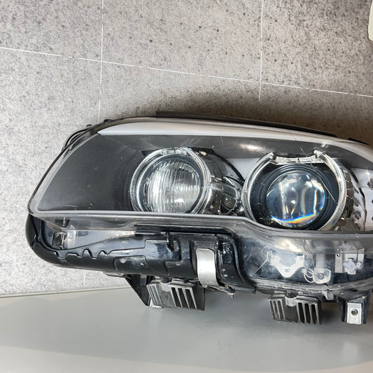 Framlykta vänster kurvljus Bmw F10 / F11 2010-2014 Pre Lci art: 727190708