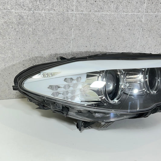 Framlykta höger Bmw F10 / F11 2010-2014 Pre Lci art: 720324621