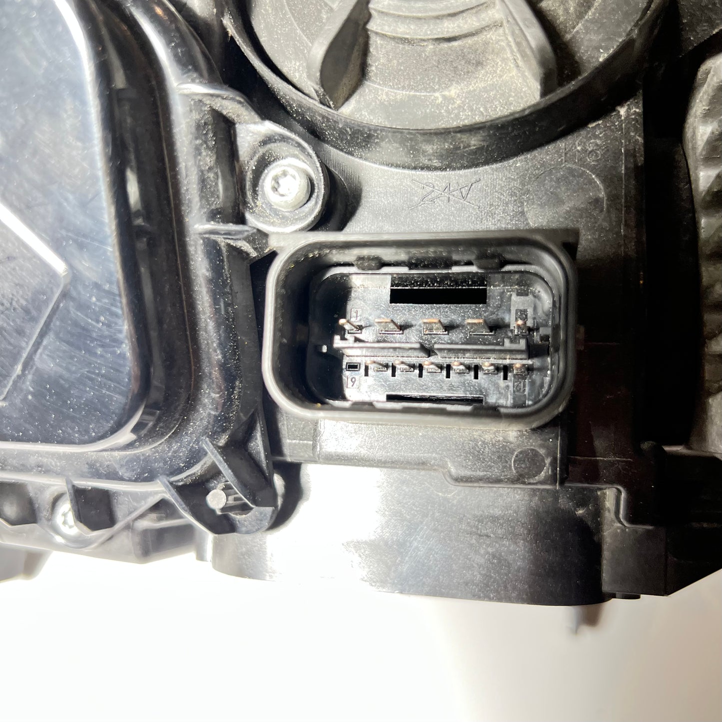 Framlykta vänster Bmw E90 / E91 2007-2012 Lci art: 631172402479