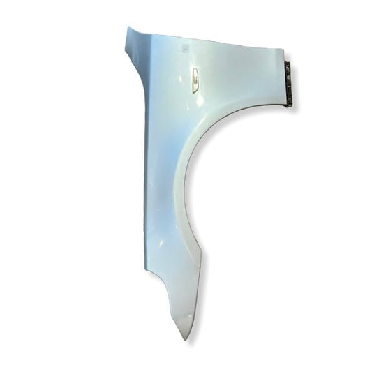 Framskärm Vänster Bmw E60 / E61 färgkod: 354 Titanium Silver Metallic