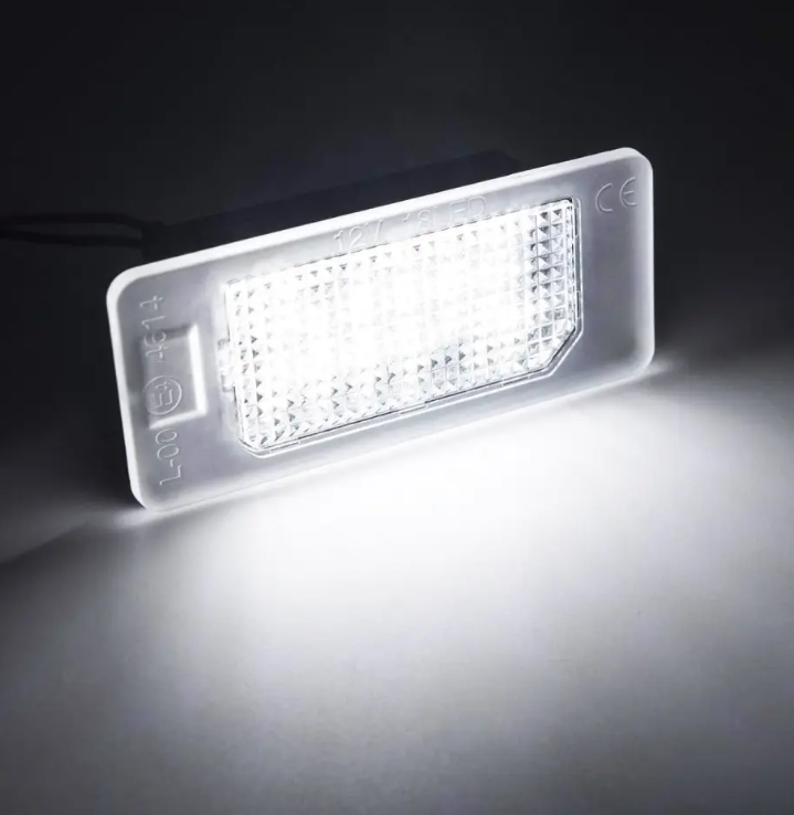 Dynamiska LED-sidoblinkers + LED-nummerskyltsbelysning, sats för BMW E92 / E93