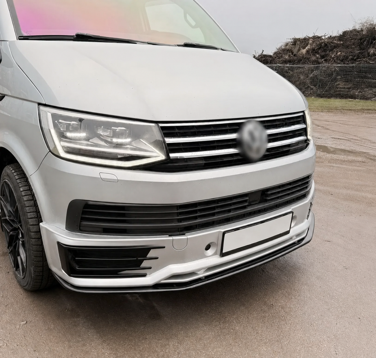 Front Nedre Spoiler för VW T6 (15-19) med Sportline lip, blank svart