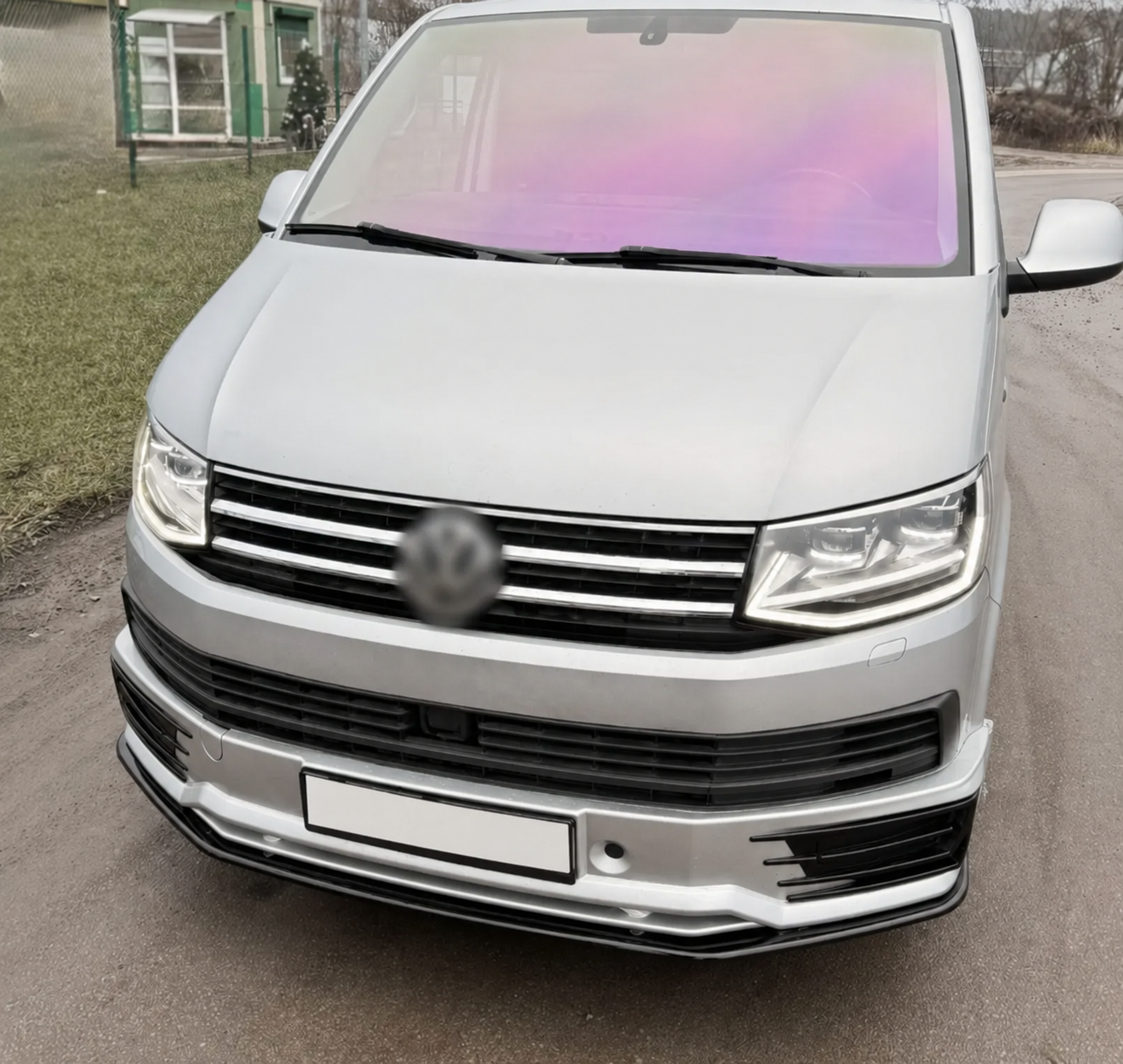 Sportline stil Frontläpp + Nedre Spoiler sats för VW T6 (15-19)