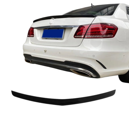E63 style Spoiler Mercedes W212 Sedan(09-16) blank svart