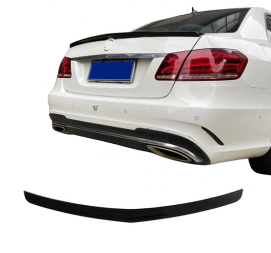 E63 style Spoiler Mercedes W212 Sedan(09-16) blank svart