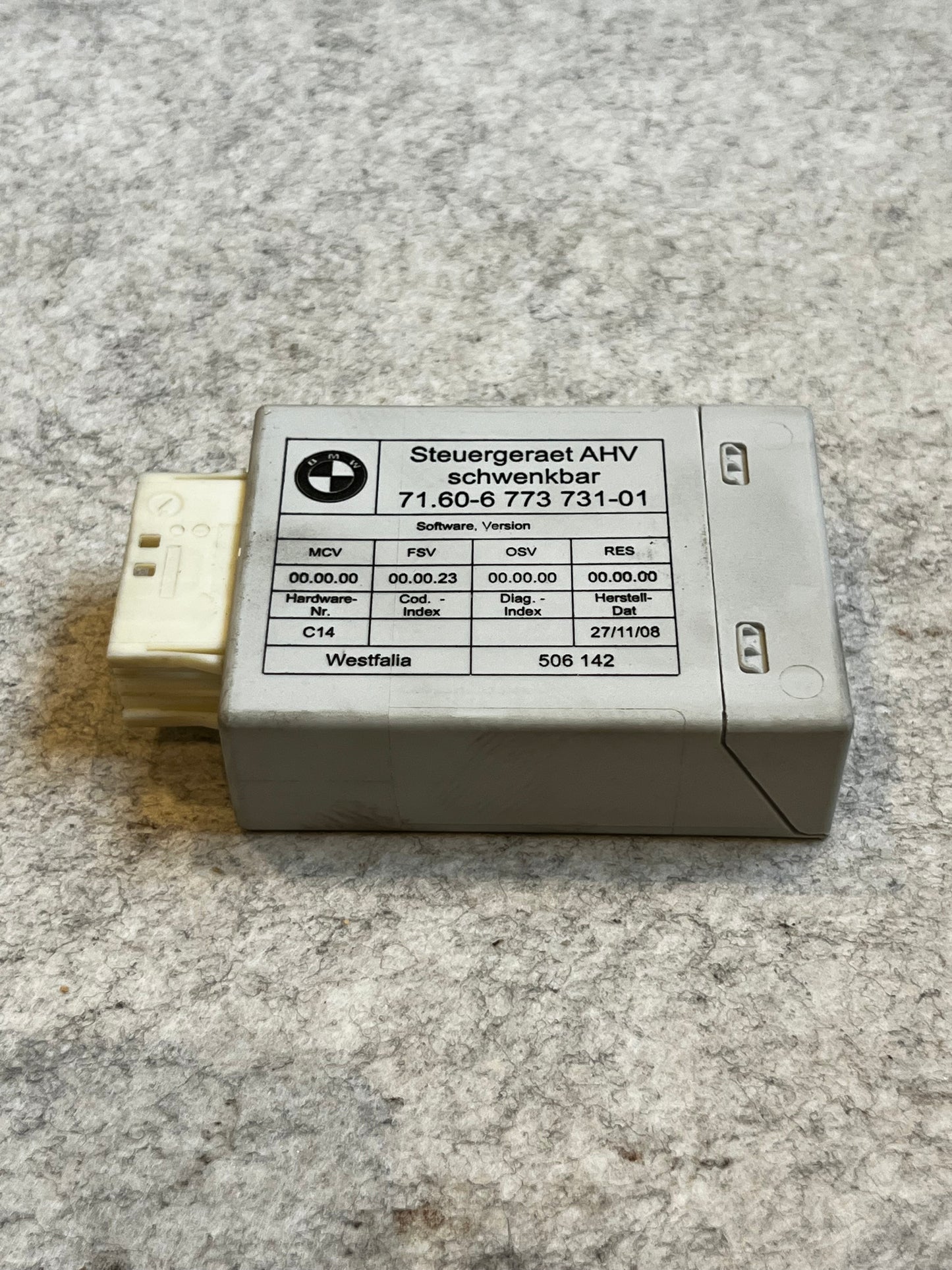 AVH (Dragkroks modul) art:7160677373101