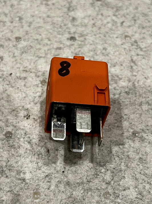 RR008 Relä (Salmon red) BMW Art:12631742690