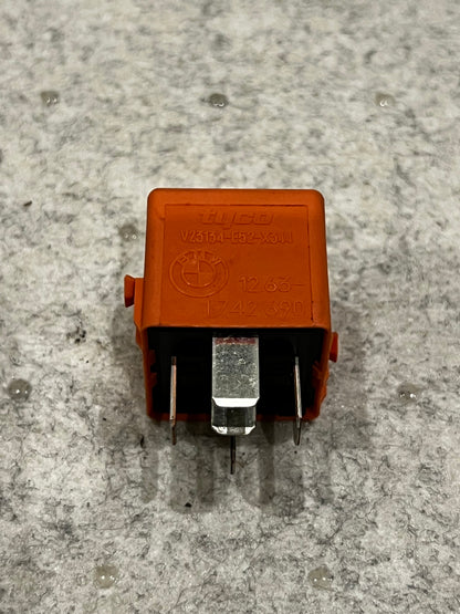 RR008 Relä (Salmon red) BMW Art:12631742690