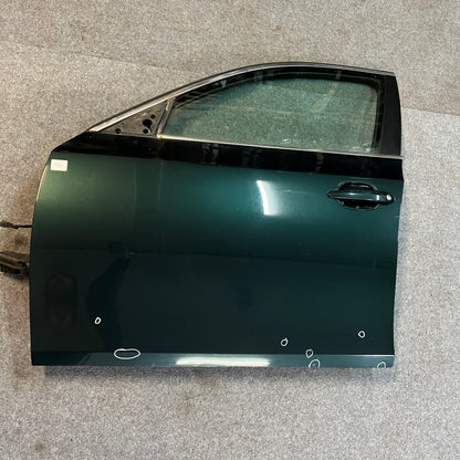 D0154 Dörr Vänster Fram E60/E61 Färg: A43