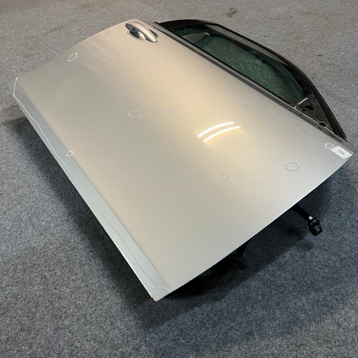 D0156 Dörr Höger Fram E60/E61 Färg: 354