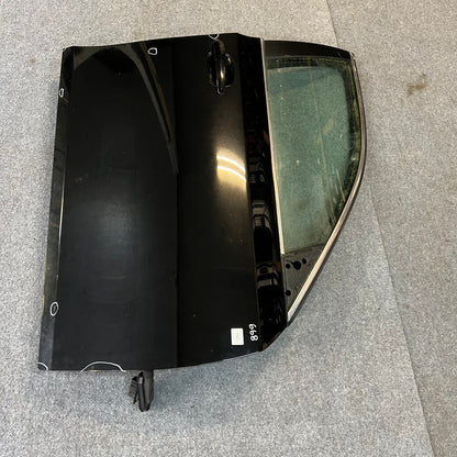 D0160 Dörr Höger Fram E60/E61 Färg: 668