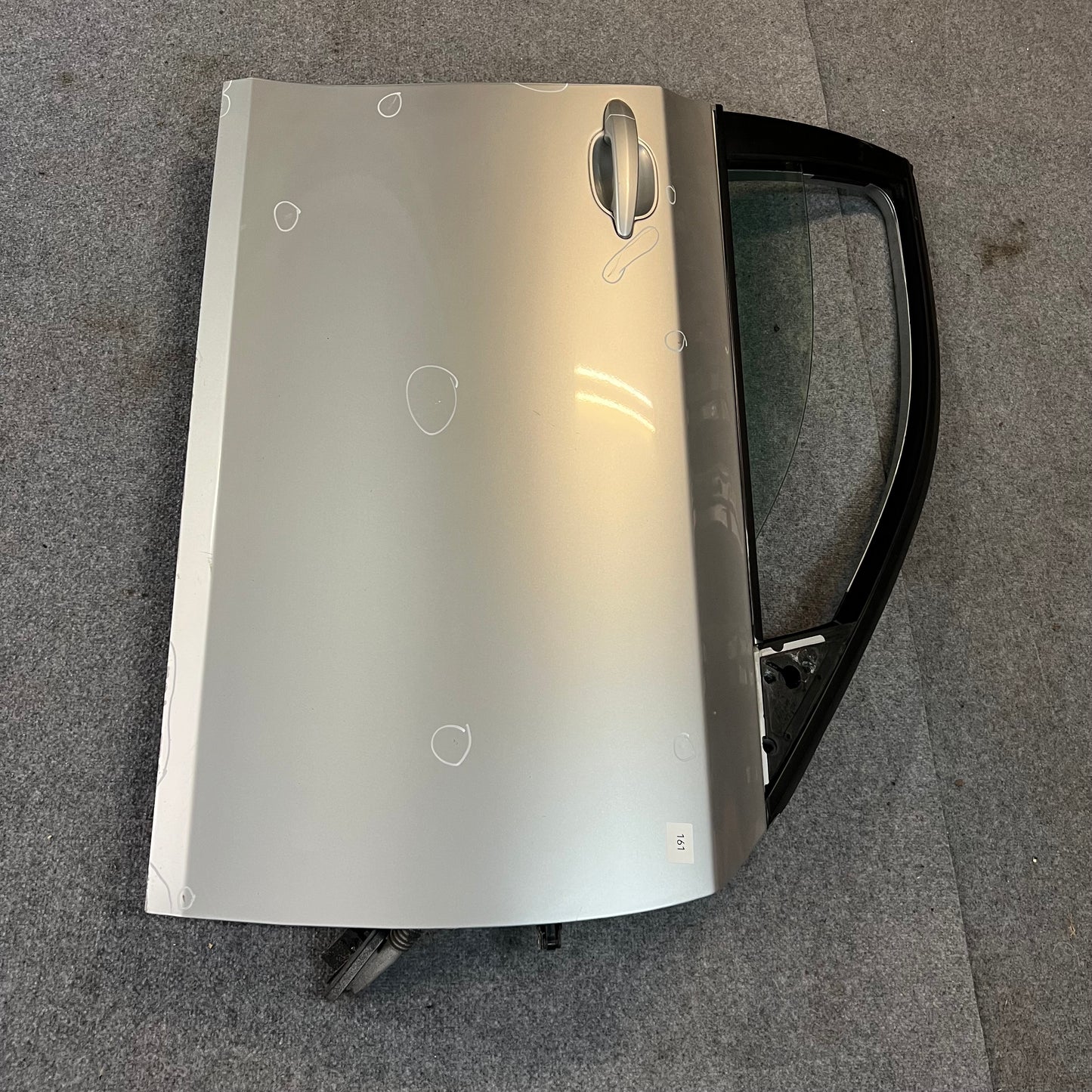 D0161 Dörr Höger Fram E60/E61 Färg: 354