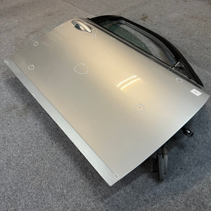 D0161 Dörr Höger Fram E60/E61 Färg: 354