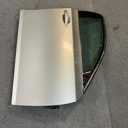 D0162 Dörr Höger Fram E60/E61 Färg: 354