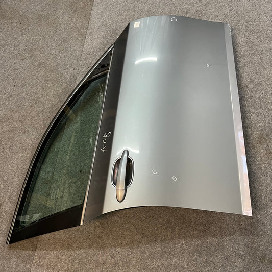 D0164 Dörr Höger Fram E60/E61 Färg: A08