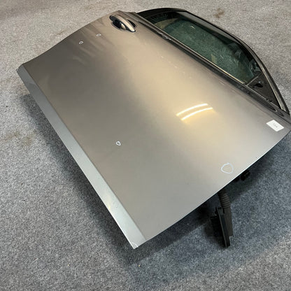 D0164 Dörr Höger Fram E60/E61 Färg: A08
