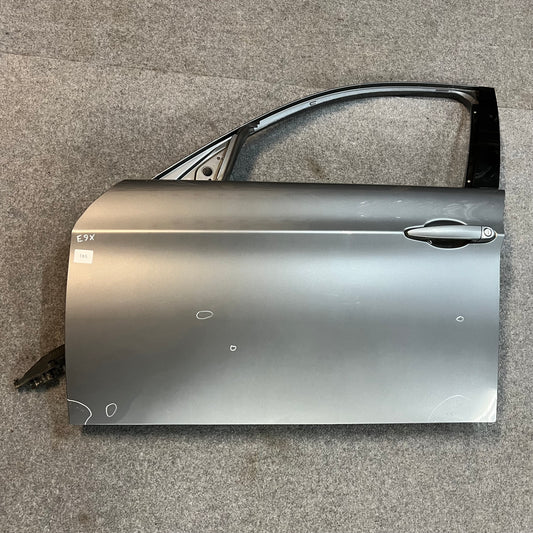 D0165 Dörr Vänster Fram E90/E91 Färg: A52