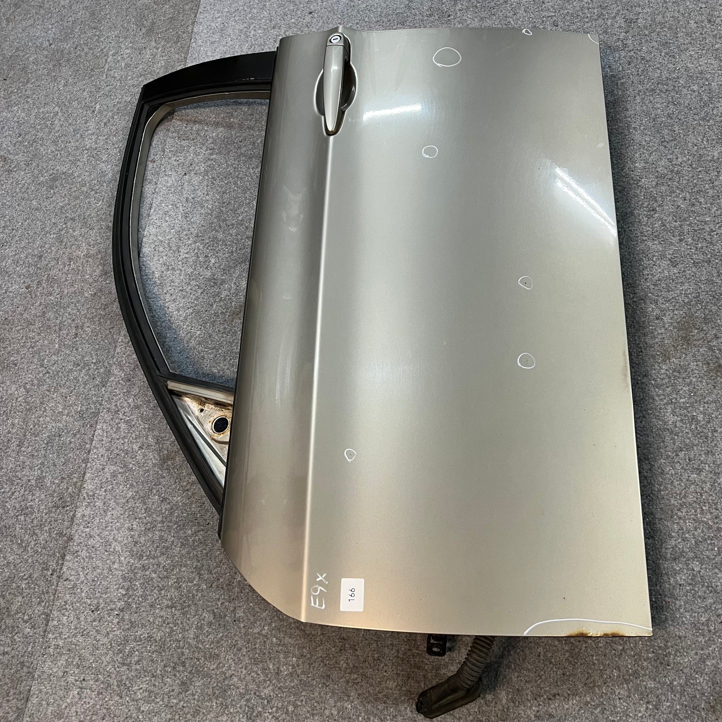 D0166 Dörr Vänster Fram E90/E91 Färg: A53