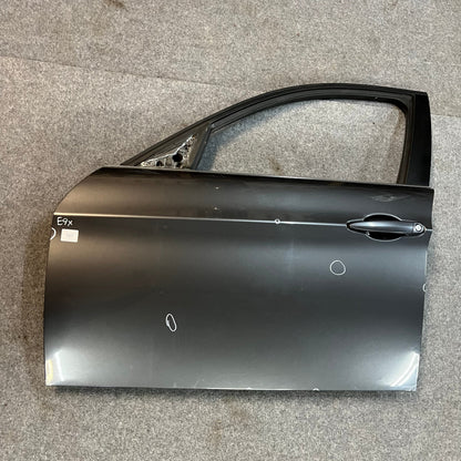 D0167 Dörr Vänster Fram E90/E91 Färg: A22