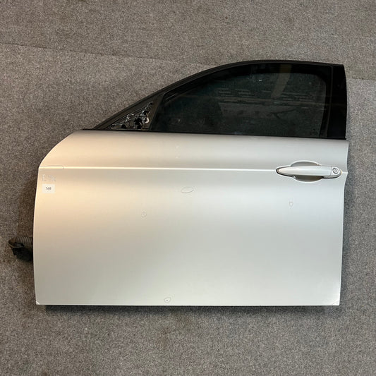 D0168 Dörr Vänster Fram E90/E91 Färg: 354
