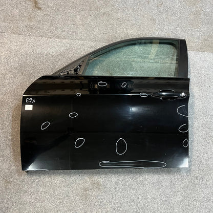D0169 Dörr Vänster Fram E90/E91 Färg: 668