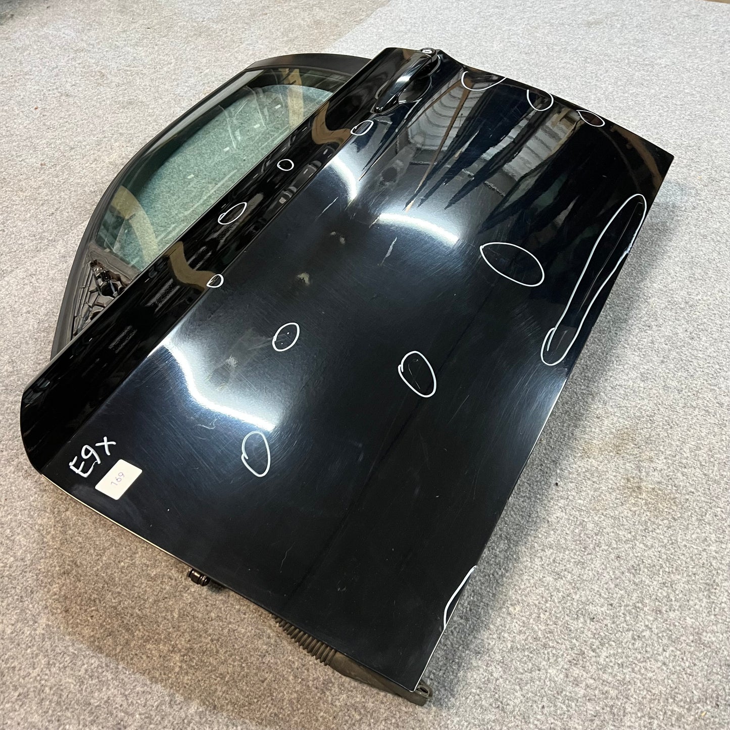 D0169 Dörr Vänster Fram E90/E91 Färg: 668