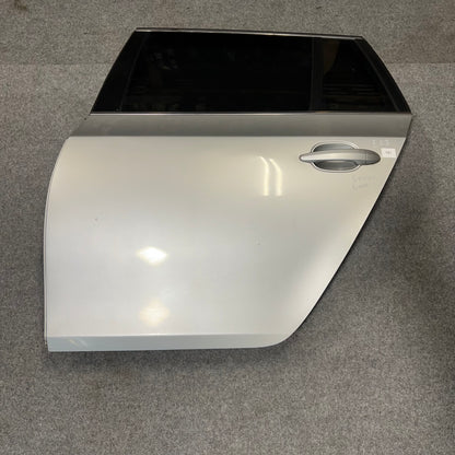 D0181 Dörr Vänster Bak E61 Färg: 354