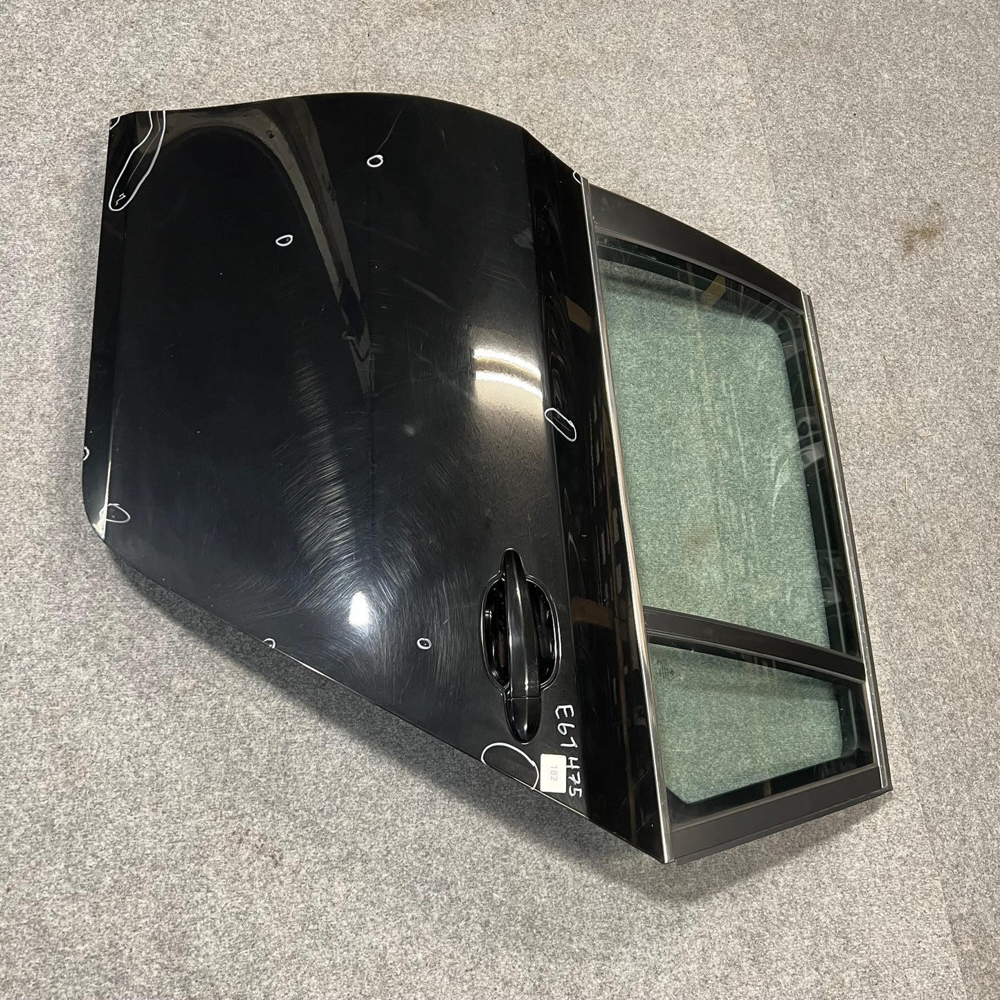 D0182 Dörr Vänster Bak E61 Färg: 475