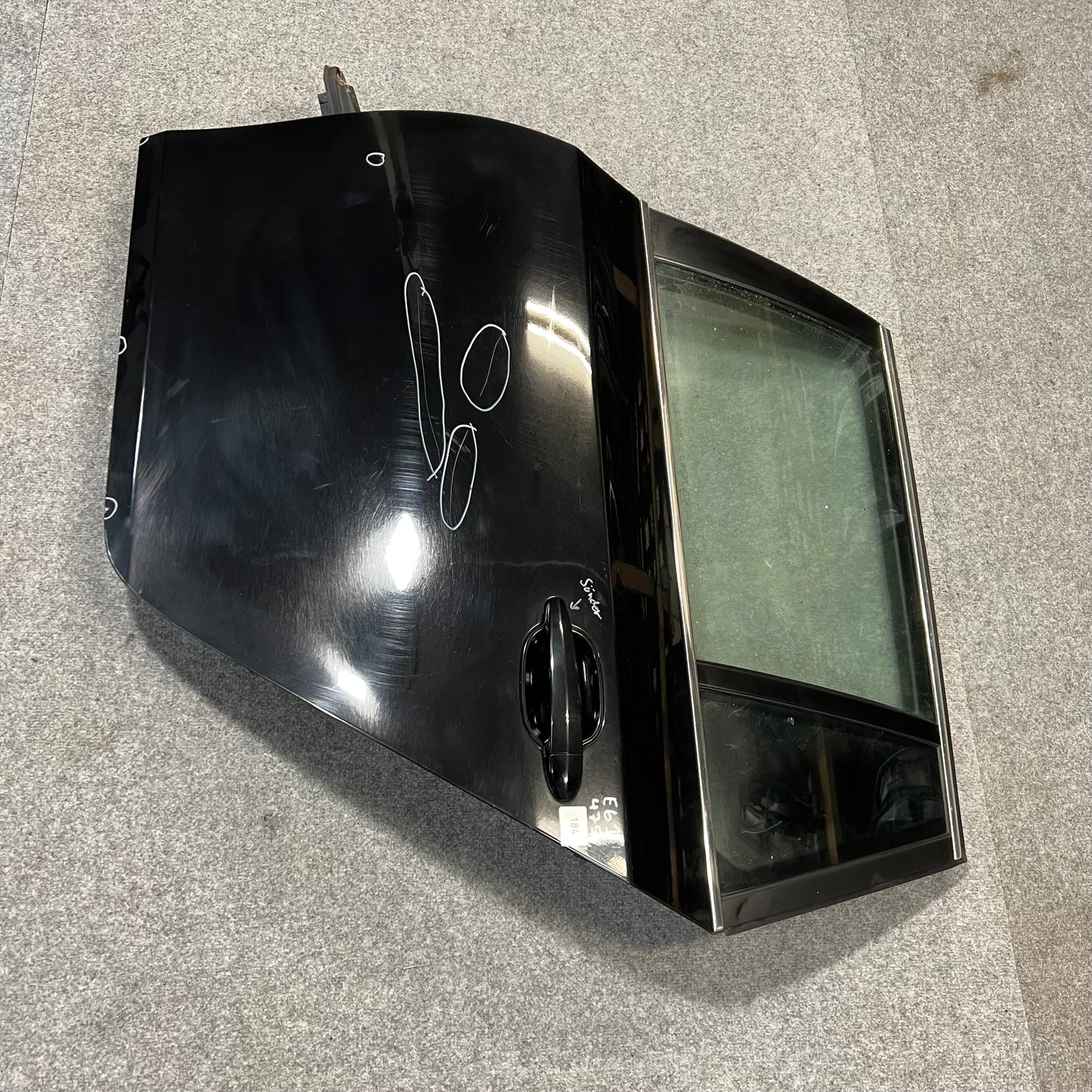 D0184 Dörr Vänster Bak E61 Färg: 475