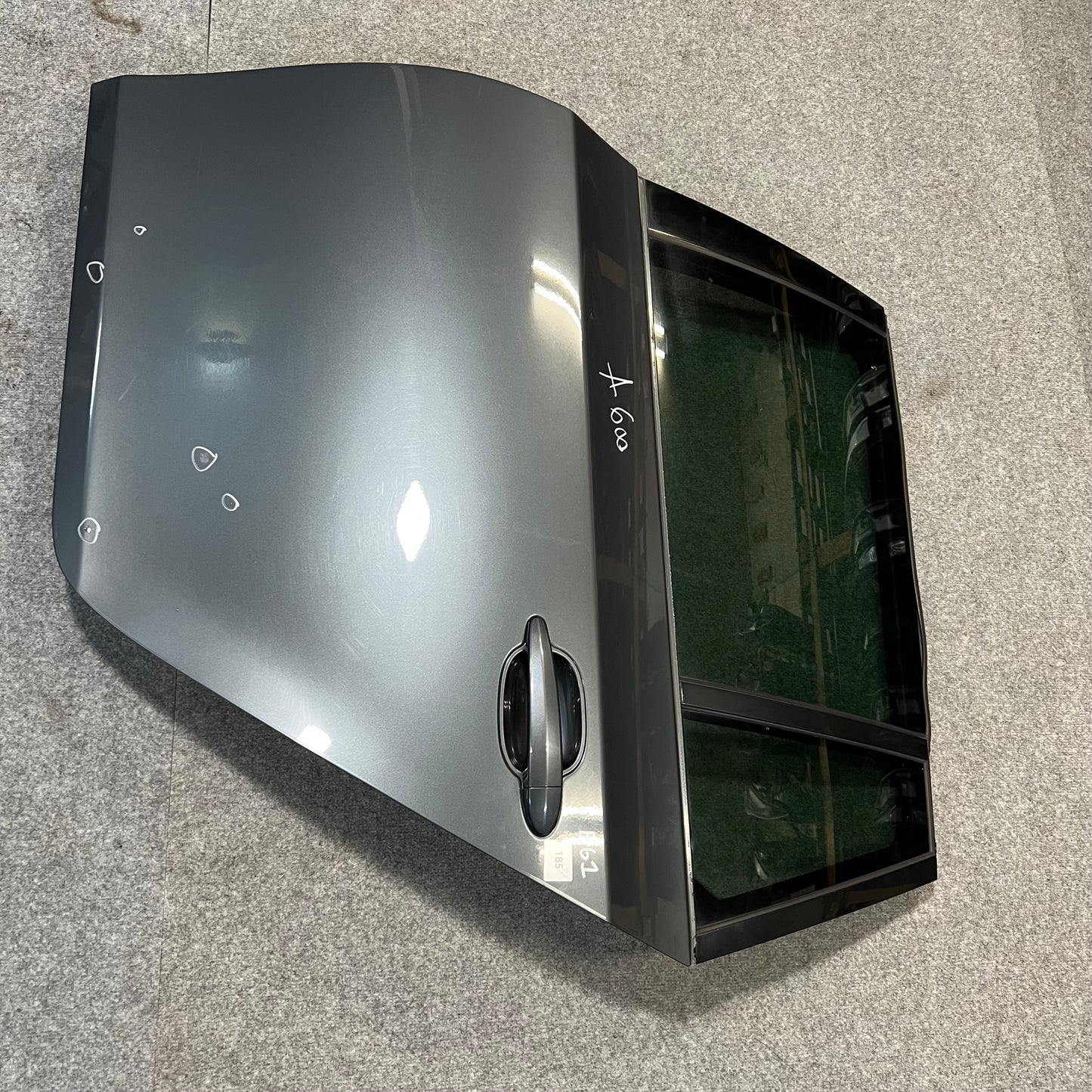 D0185 Dörr Vänster Bak E61 Färg: A68
