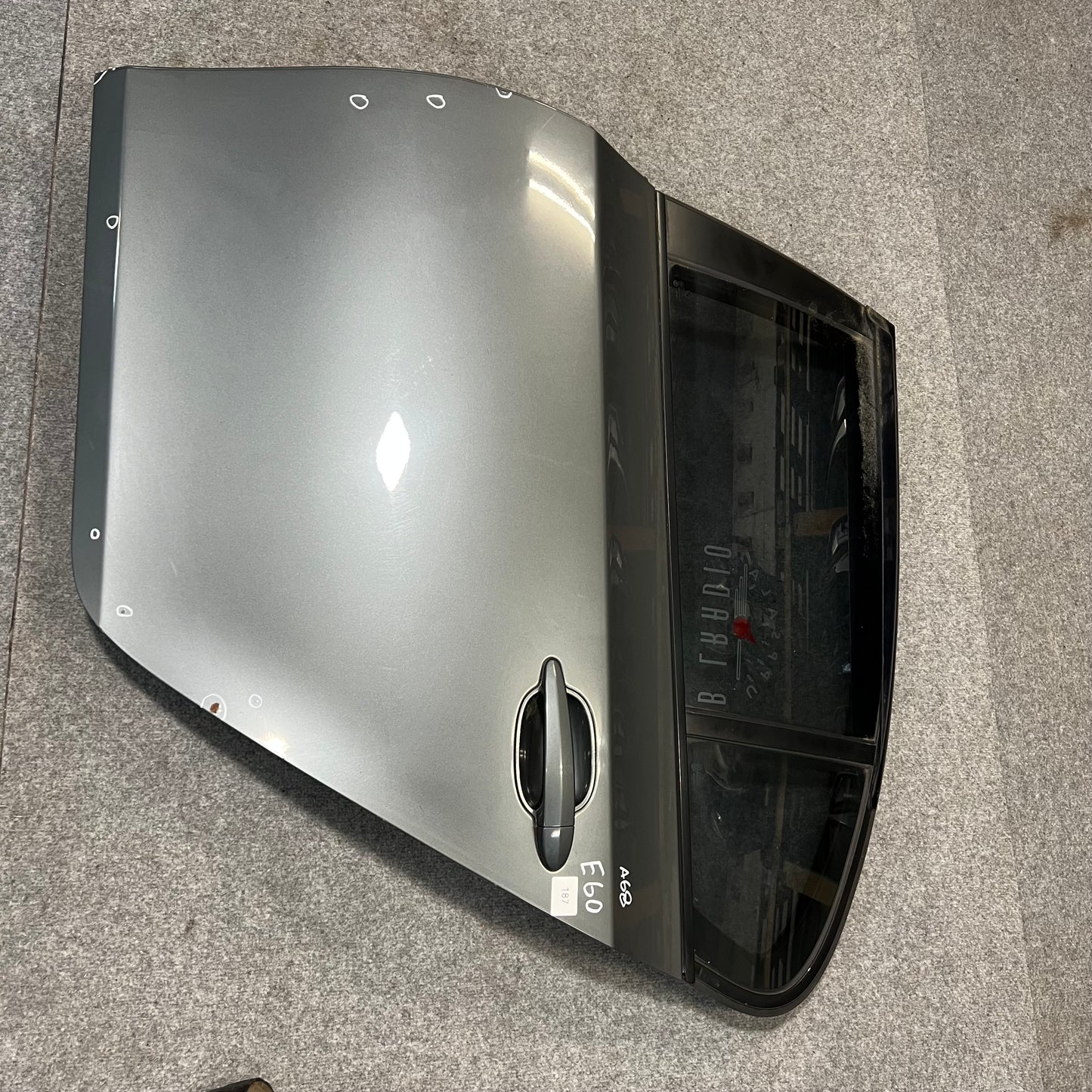 D0187 Dörr Vänster Bak E60 Färg: A68