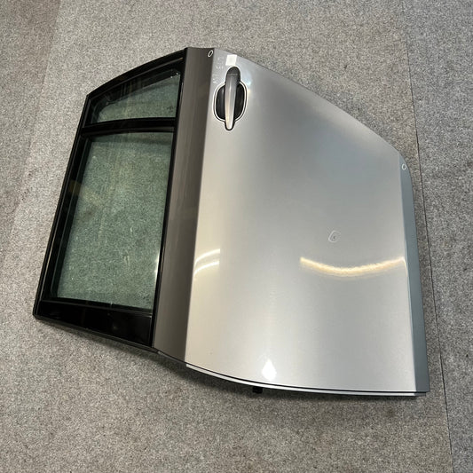 D0189 Dörr Vänster Bak E61 Färg: A52