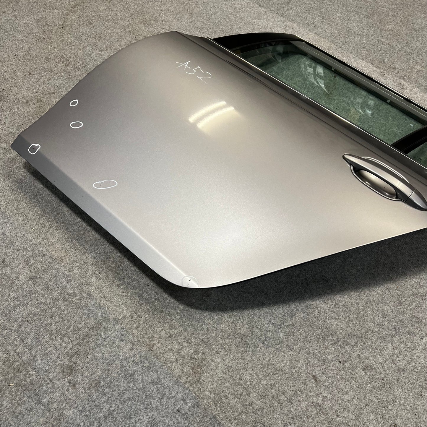 D0191 Dörr Vänster Bak E61 Färg: A52