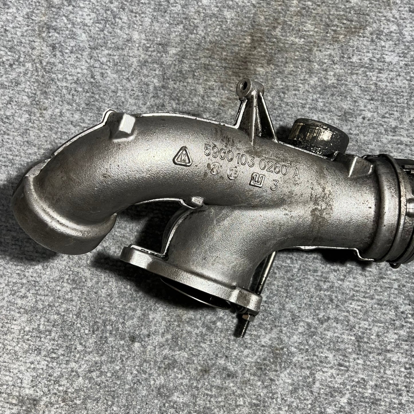 Intercoolerslang/Rör Bmw E60 / E61 M57 535D pre lci art: 59001030260