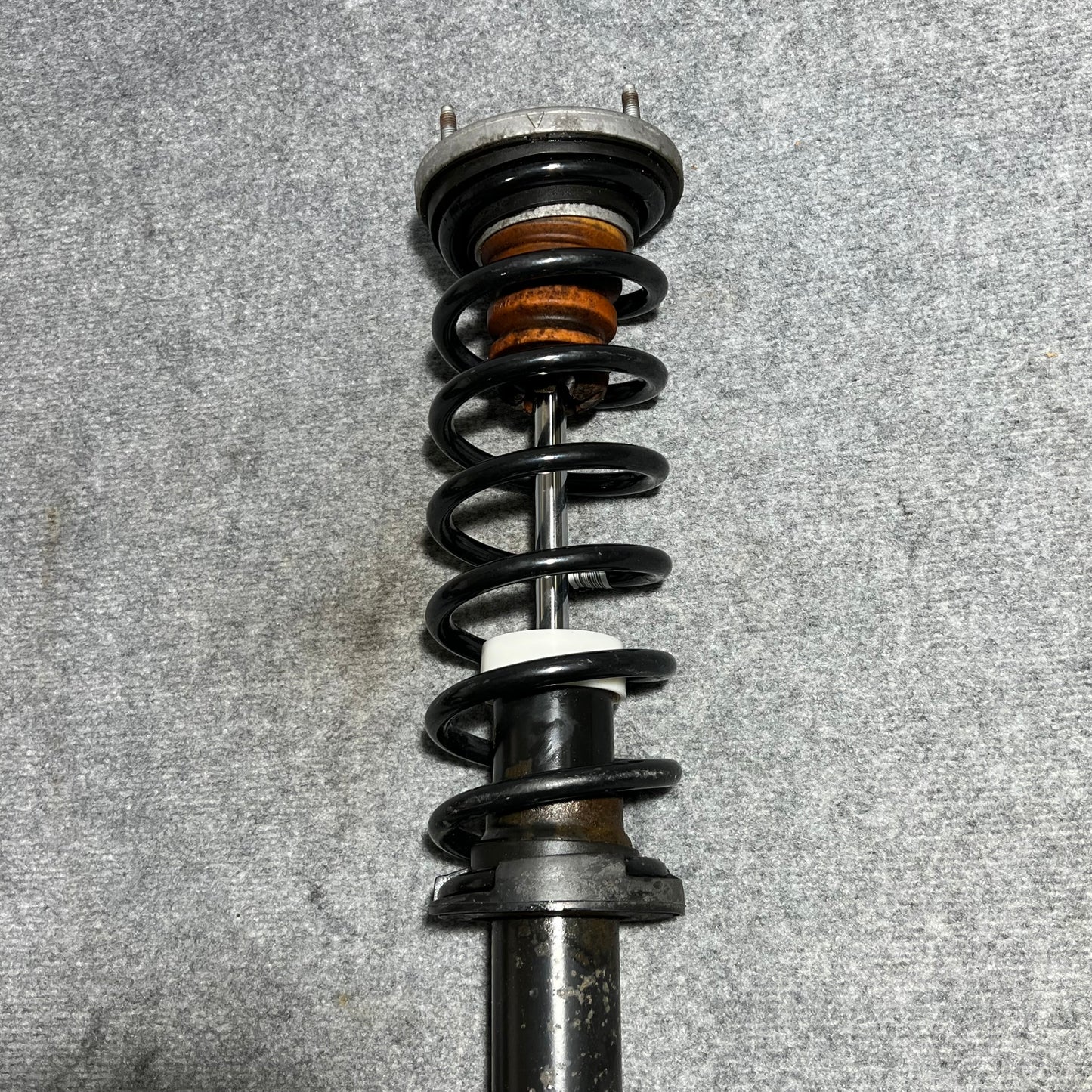Fjäderben bak vänster Bmw F10 art: 735128141500