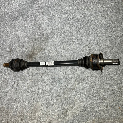 Drivaxel bak höger Bmw F10 / F11 520d/525d N47/N57 art: 7581022