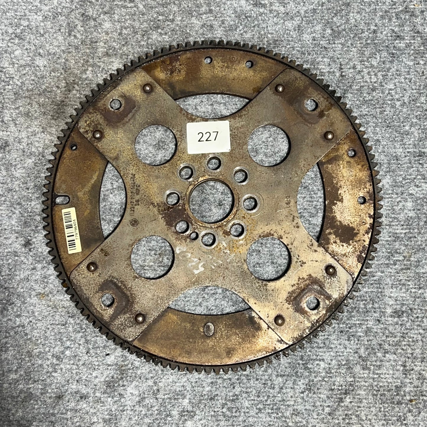 Svänghjul Automat Bmw E60 / E61 / E90 / E91 N47 art: 1122779796404