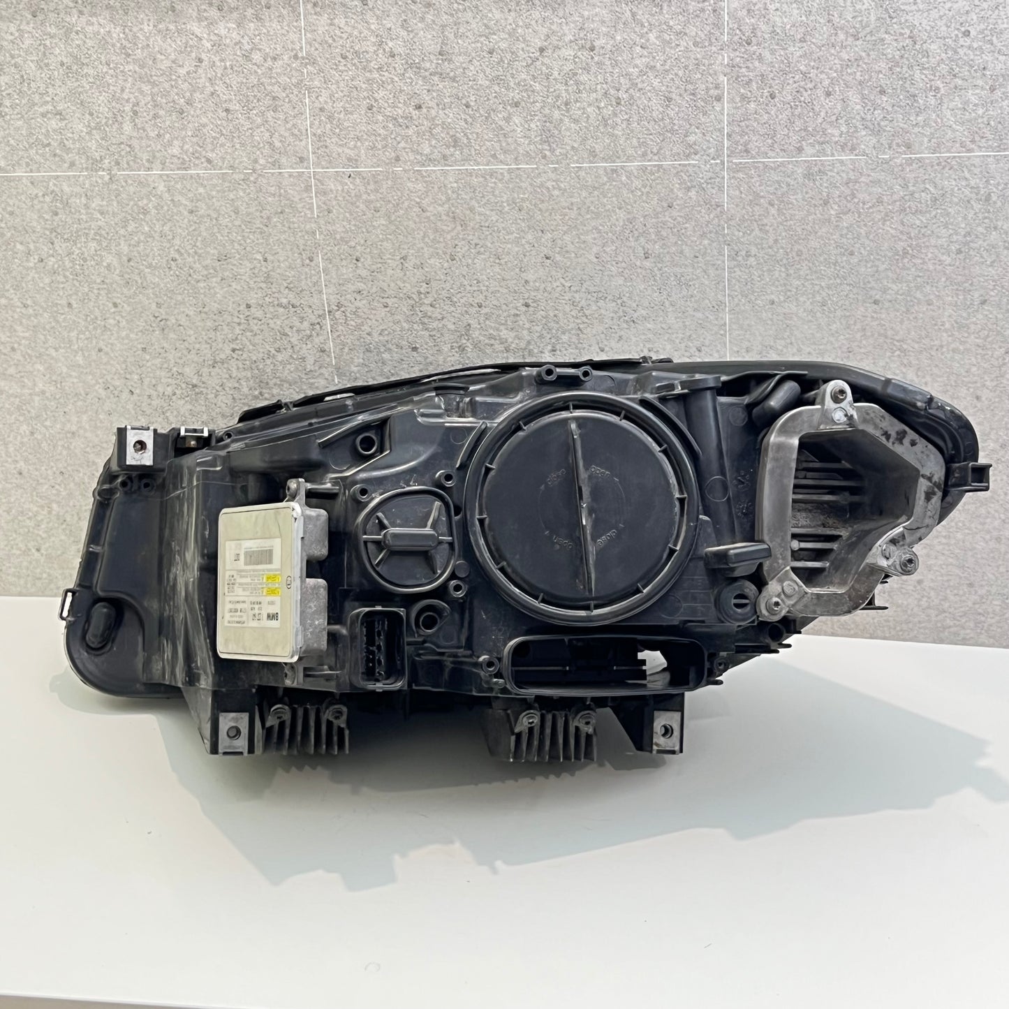 Framlykta höger Bmw F10 / F11 2010-2014 Pre Lci art: 720324615