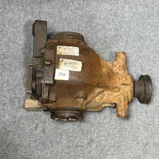 Diff / Bakväxel Bmw E60 / E61 M57 2.56 art: 754251001