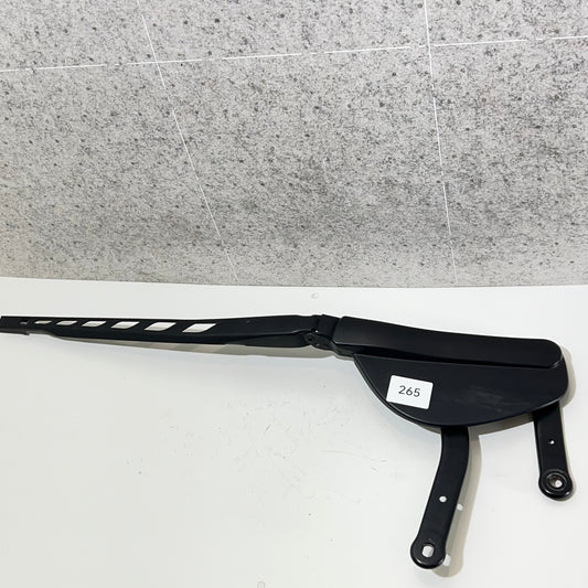 Torkararm höger Bmw E60 / E61  art: 178261